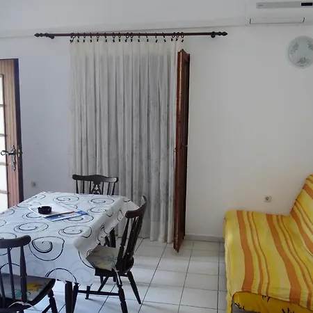 By The Sea Pag - 6272 Apartament Pag Town