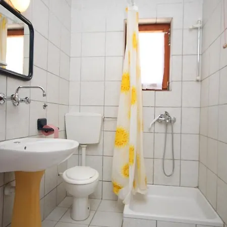 Διαμέρισμα By The Sea Pag - 6272 Pag Town