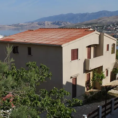 Apartment By The Sea Pag - 6272 Pag Town