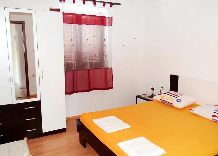 By The Sea Pag - 6272 *